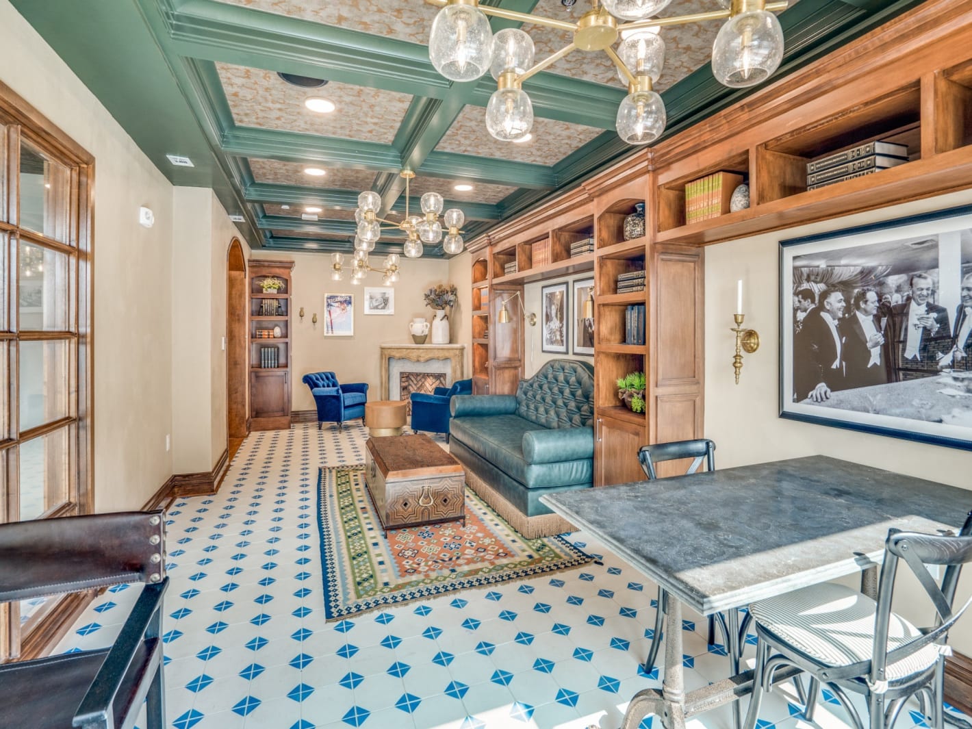 Photos and Video of Wallis and Baker in Grapevine, TX